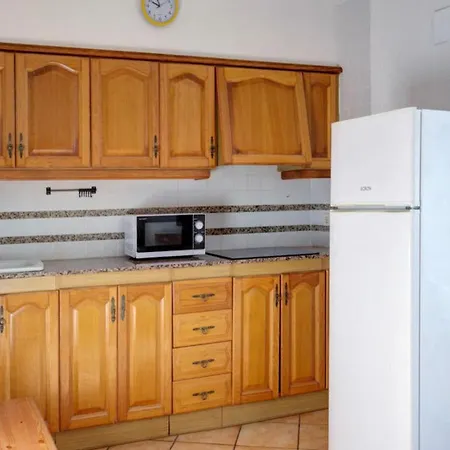 101 Oasis Beach 40 * Дения